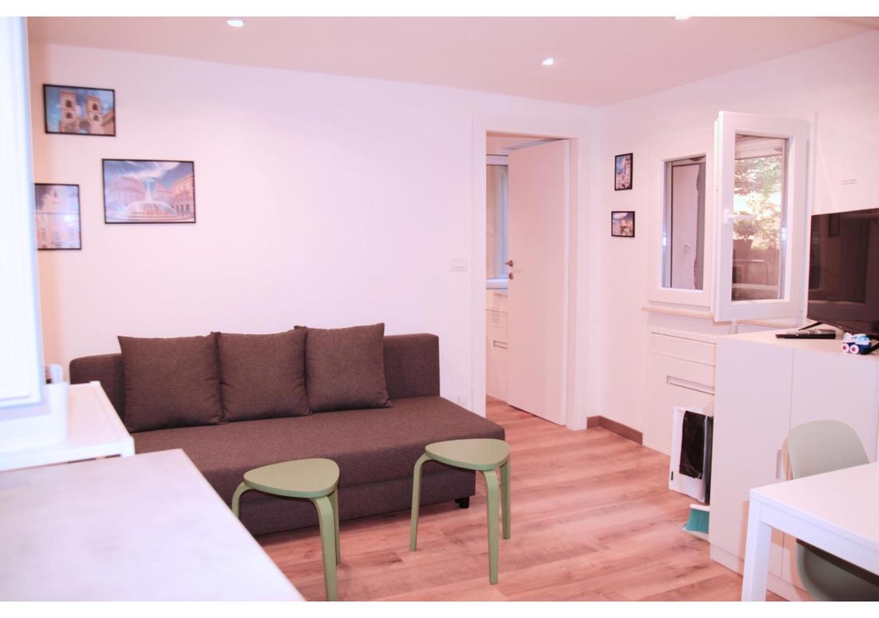 Apartmán La Casa Di Aly Janov Exteriér fotografie